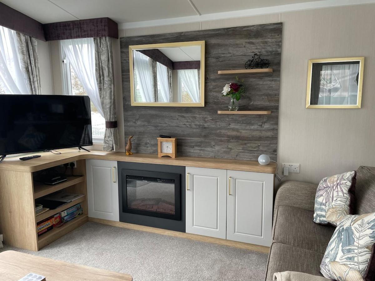 Luxury Caravan Cornwall Sleeps 4 Countryside View 圣奥斯特尔 外观 照片