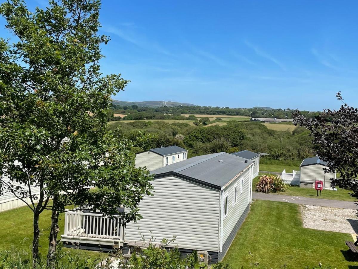 Luxury Caravan Cornwall Sleeps 4 Countryside View 圣奥斯特尔 外观 照片